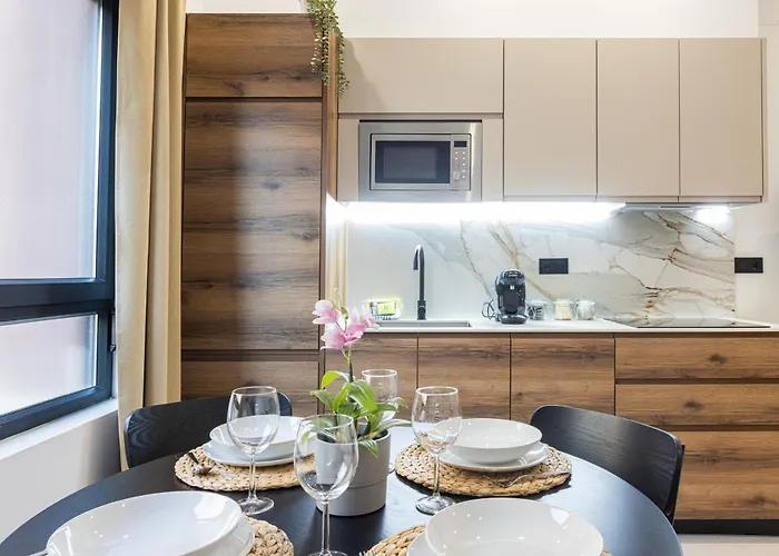 Florit Flats - The Maritim Appartement Valence