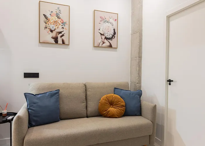 Florit Flats - The Maritim Valence